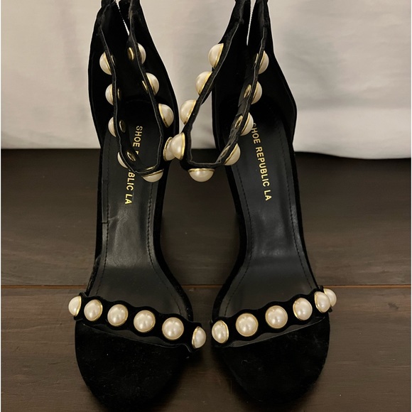 Beaded Heels - Picture 3 of 4